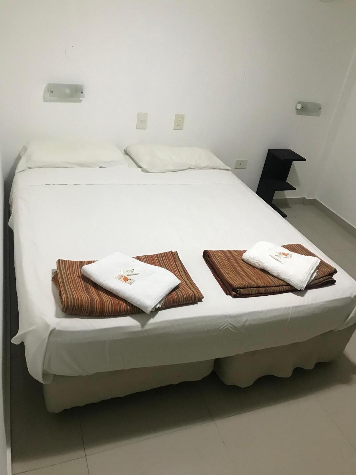 Hotel Plaza Italia Zárate エクステリア 写真